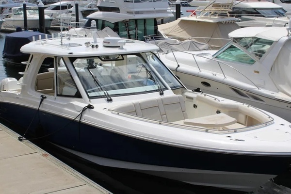 38-ft-Boston Whaler-2019-380 Realm-Salty Bird Newport Beach California United States  yacht for sale