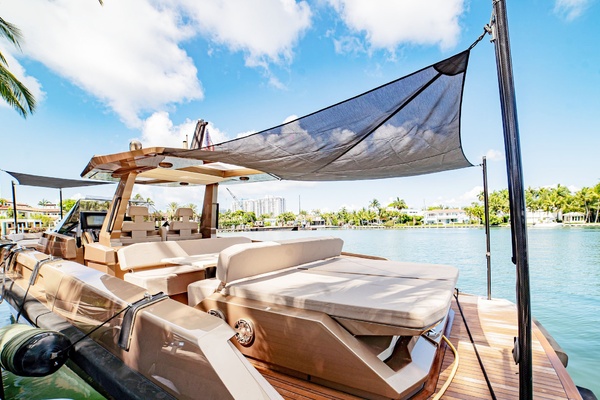 TENDER OWL 48ft Wally Yacht For Sale