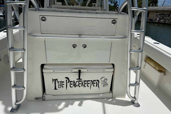 THE PEACEKEEPER 39ft SeaVee Yacht For Sale