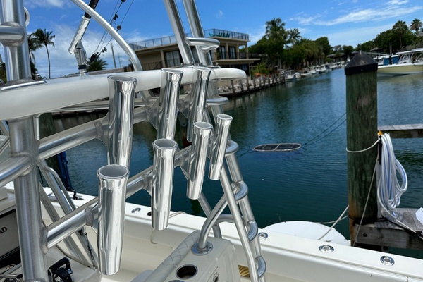 THE PEACEKEEPER 39ft SeaVee Yacht For Sale