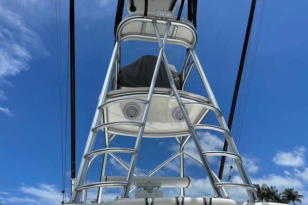 THE PEACEKEEPER 39ft SeaVee Yacht For Sale