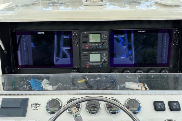 THE PEACEKEEPER 39ft SeaVee Yacht For Sale