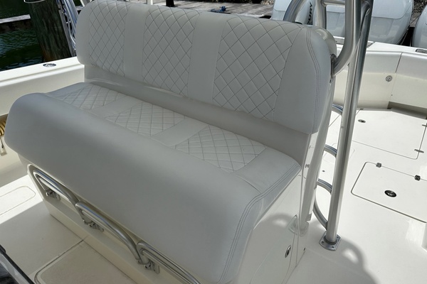 THE PEACEKEEPER 39ft SeaVee Yacht For Sale