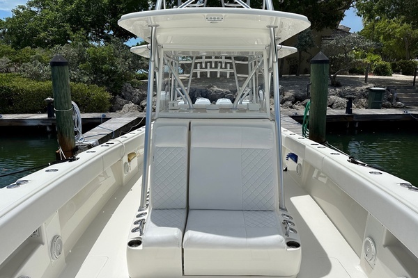 SeaVee 390Z Yacht For Sale