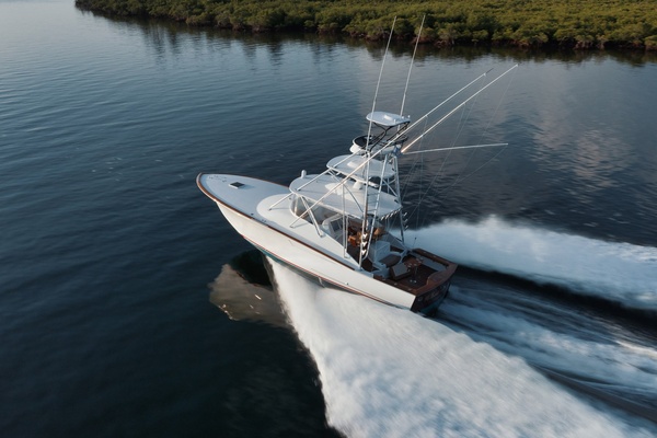DOG HOUSE 40ft F amp S Yacht For Sale