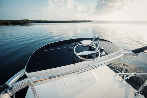 DOG HOUSE 40ft F amp S Yacht For Sale