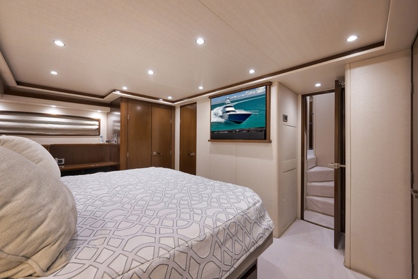 REEL HAWK 76ft Viking Yacht For Sale
