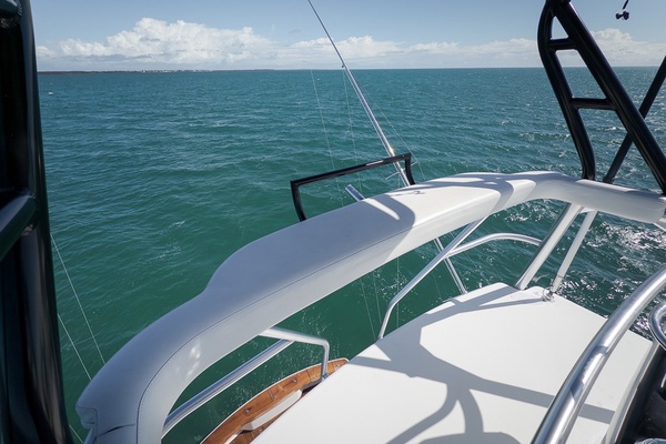 REEL HAWK 76ft Viking Yacht For Sale