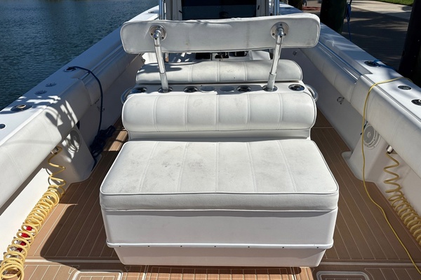 UNHINGED 33ft Contender Yacht For Sale