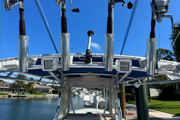 UNHINGED 33ft Contender Yacht For Sale
