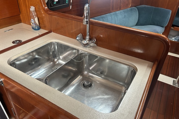 Belican 32ft Beneteau Yacht For Sale