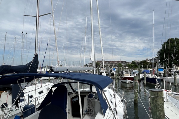 Belican 32ft Beneteau Yacht For Sale