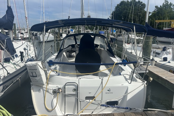 Belican 32ft Beneteau Yacht For Sale