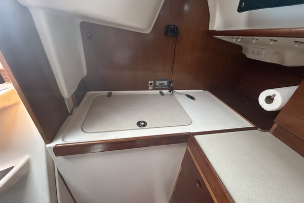 Belican 32ft Beneteau Yacht For Sale