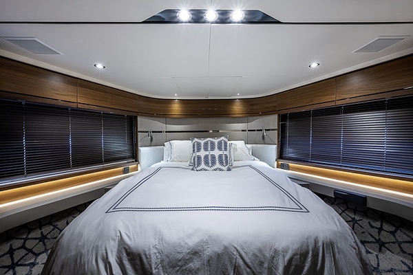 Princess S65 Yacht For Sale