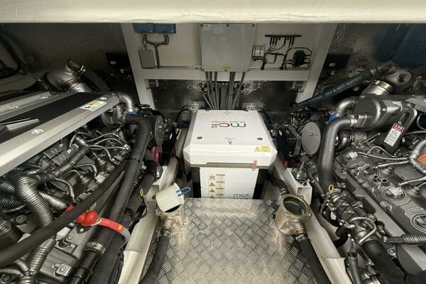 Greenline 48 Fly Hybrid Yacht For Sale