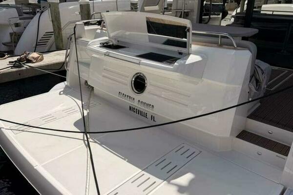 Electric Summer 48ft Greenline Yacht For Sale
