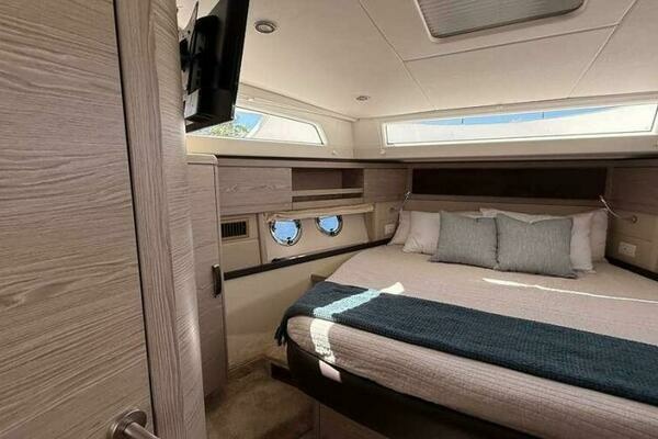 Greenline 48 Fly Hybrid Yacht For Sale