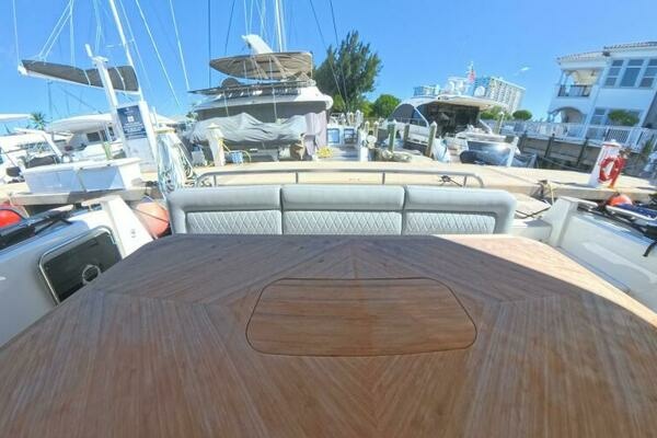 Greenline 48 Fly Hybrid Yacht For Sale