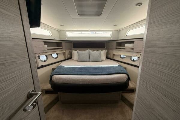 Greenline 48 Fly Hybrid Yacht For Sale