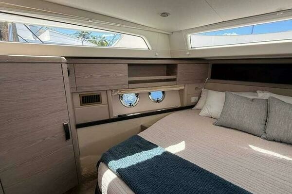 Greenline 48 Fly Hybrid Yacht For Sale