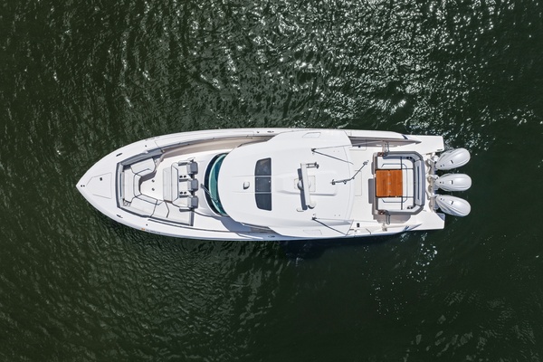 What the Hull 43ft Tiara Yachts Yacht For Sale