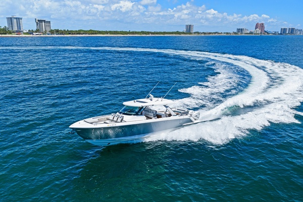 What the Hull 43ft Tiara Yachts Yacht For Sale