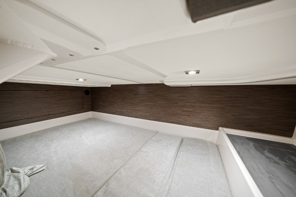 What the Hull 43ft Tiara Yachts Yacht For Sale
