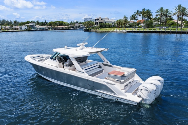 What the Hull 43ft Tiara Yachts Yacht For Sale