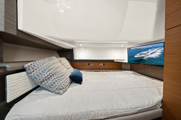 What the Hull 43ft Tiara Yachts Yacht For Sale
