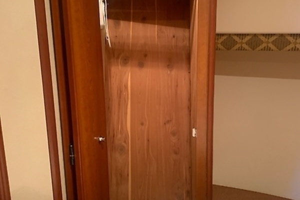 0005768816