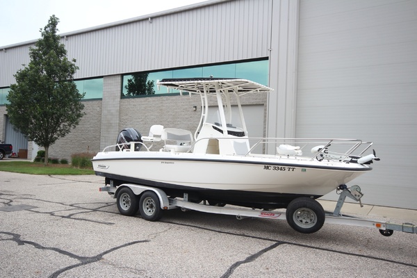 21ft Boston Whaler Yacht For Sale