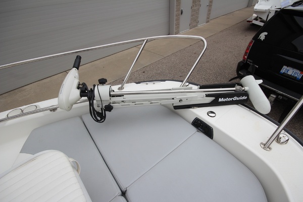 21ft Boston Whaler Yacht For Sale