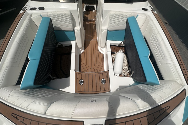 23ft Nautique Yacht For Sale