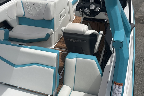 23ft Nautique Yacht For Sale
