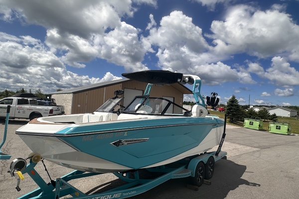 23ft Nautique Yacht For Sale