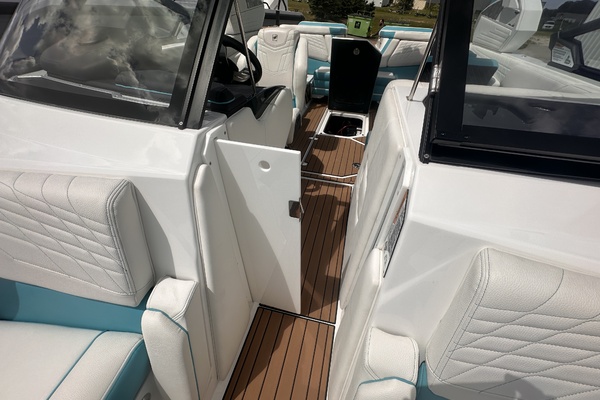 23ft Nautique Yacht For Sale
