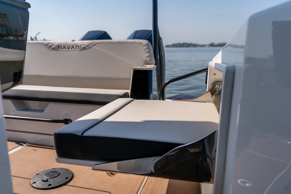 30ft Navan Yacht For Sale