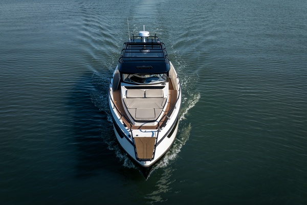 30ft Navan Yacht For Sale