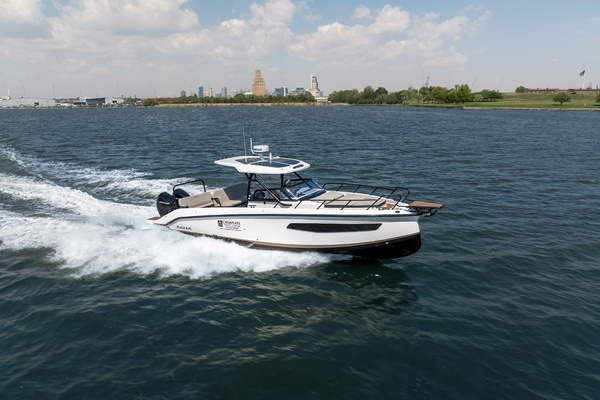 30ft Navan Yacht For Sale