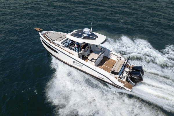 30ft Navan Yacht For Sale
