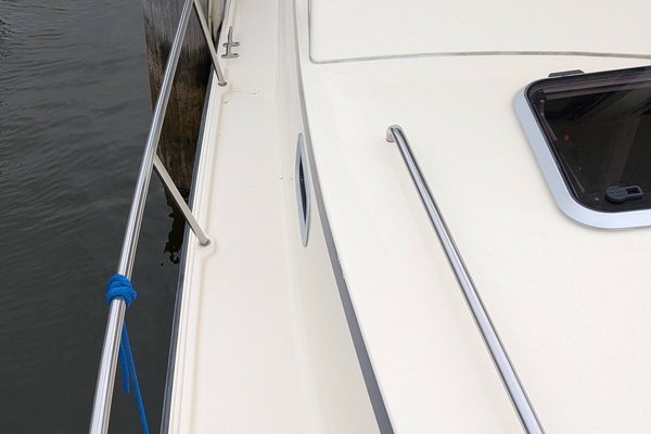 Lily Pad 32ft Atlas Yacht For Sale
