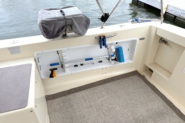 Lily Pad 32ft Atlas Yacht For Sale
