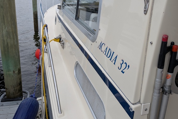 Lily Pad 32ft Atlas Yacht For Sale