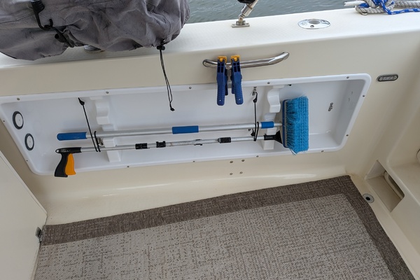 Lily Pad 32ft Atlas Yacht For Sale