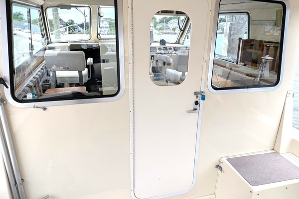 Lily Pad 32ft Atlas Yacht For Sale