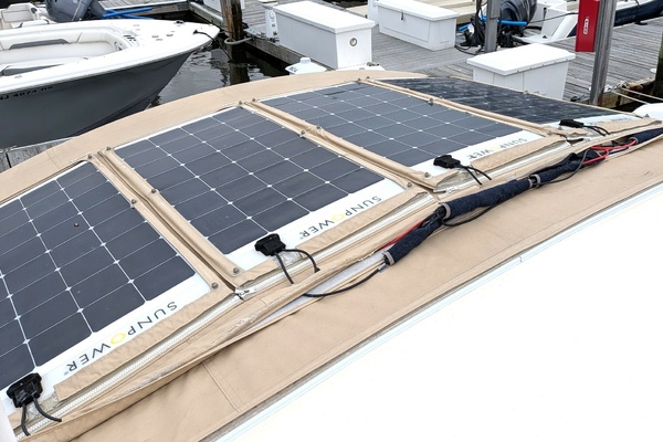 Lily Pad 32ft Atlas Yacht For Sale