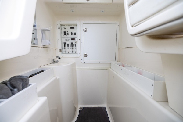 PAINKILLER 32ft SeaVee Yacht For Sale