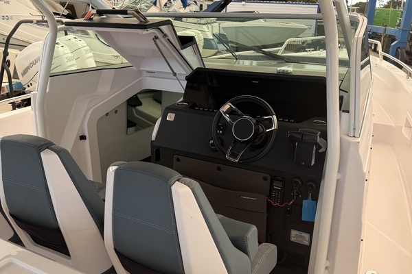 37ft Axopar Yacht For Sale