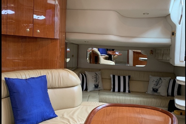 38ft Sea Ray Yacht For Sale